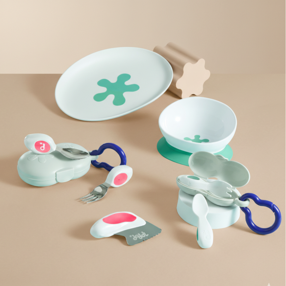 doddl baby to toddler feeding set in White and Magenta